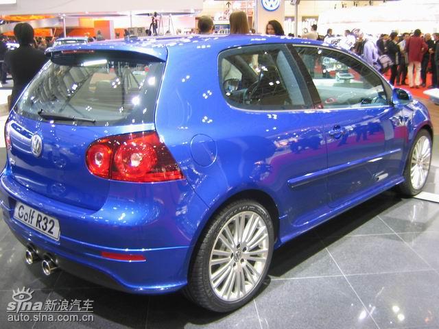 Golf R32