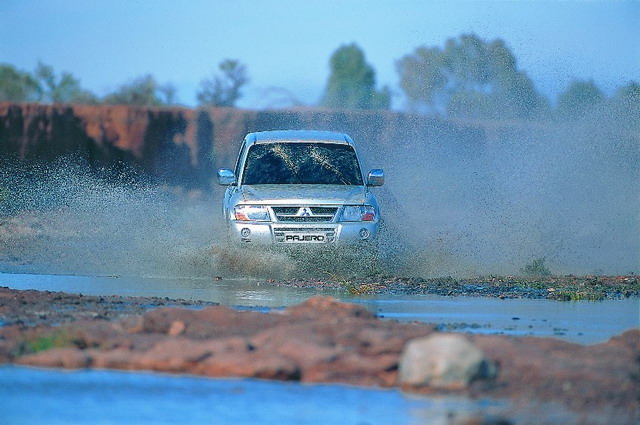 PAJERO-V73