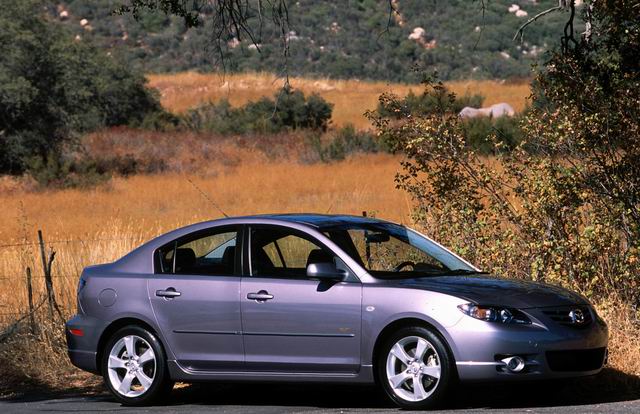 2004Mazda 3