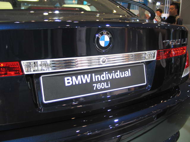 BMW(Individual 760Li)