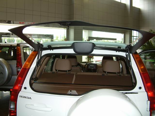 http://image2.sina.com.cn/qc/photo/dfhongdacrvf/U260P33T148D31614F2100DT20040424134650.JPG