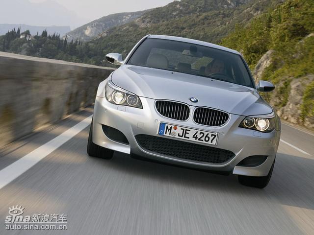 2005 BMW M5