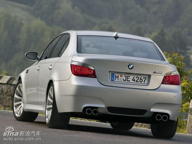 2005 BMW M5