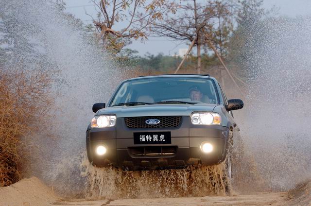 http://image2.sina.com.cn/qc/photo/fordMaverick/U642P33T148D66062F2100DT20041101113117.jpg