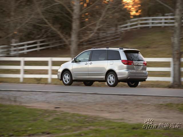 04Sienna XLE