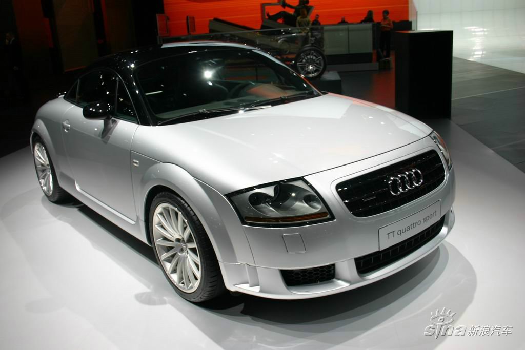 奥迪tt quattro sport