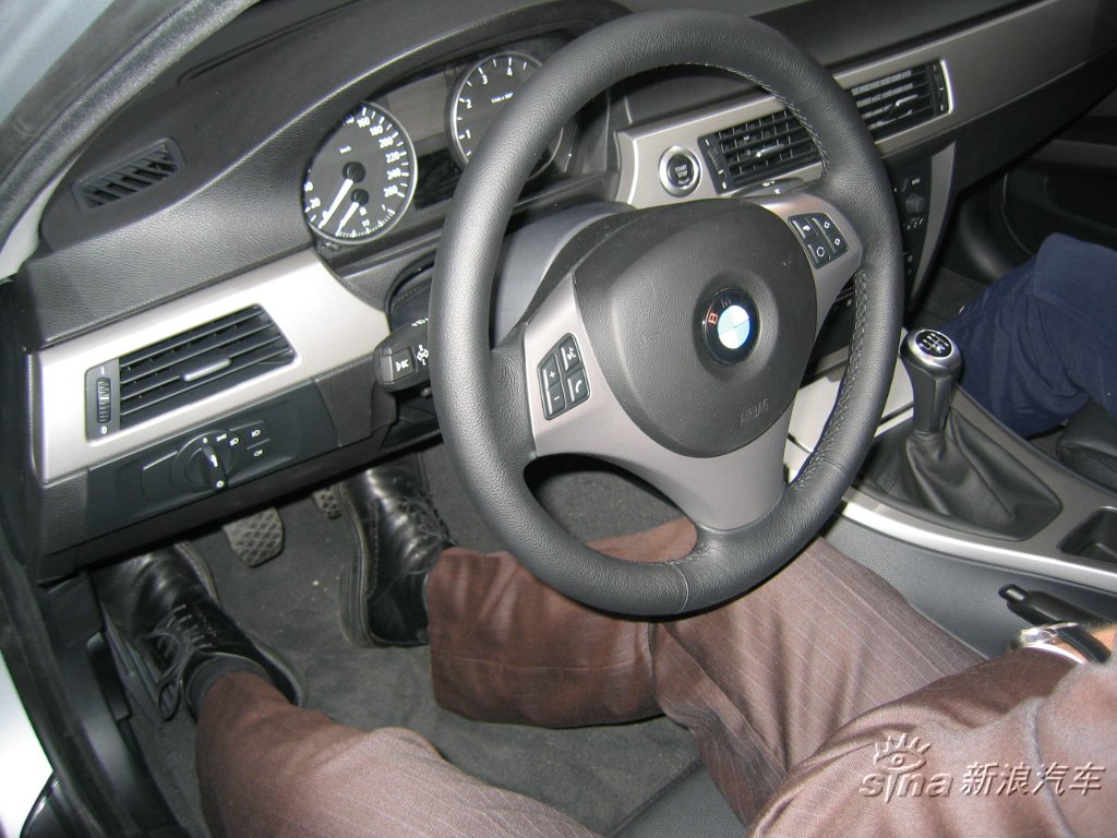 BMW 320i