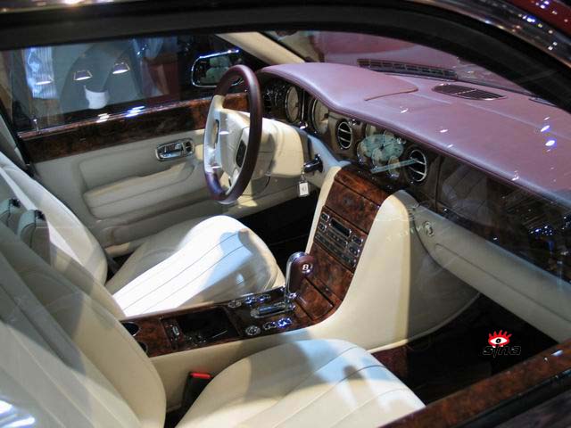 Arnage T