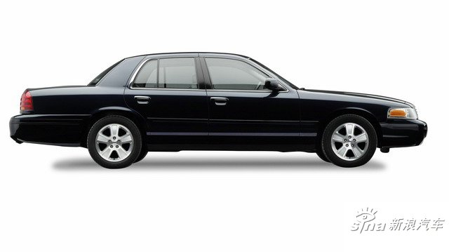 03Crown Victoria