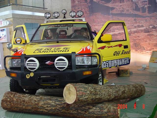 http://image2.sina.com.cn/qc/photo/landwind04pk/U259P33T148D39513F2100DT20040608161302.jpg