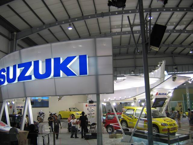 SUZUKI