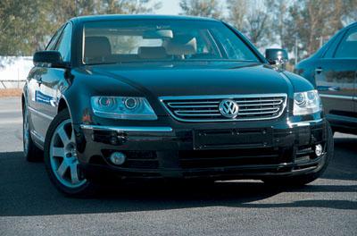 图为大众辉腾phaeton 4.2 v8外观