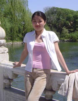 2005清华大学新疆社调行动成员:付饶莉(图)