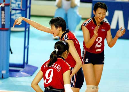 图文-升旗仪式辉煌时刻 中国女排亚运决赛击败