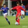 图文-[亚运会]中国女足VS日本队韩端突破显大将风范