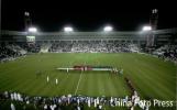 图文-亚运男足决赛卡塔尔1-0伊拉克远距离看颁奖仪式