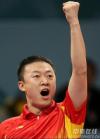 图文-乒乓球男团中国队夺金马琳掀起现场气氛