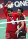 图文-羽毛球陶菲克夺冠胜利果实和教练分享
