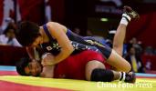 图文-女子自由式摔跤63公斤赛况日本选手压倒对手