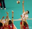 图文-中国女排夺亚运冠军三人拦截王一梅扣球