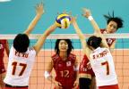 图文-中国女排夺亚运冠军中国队双人拦网