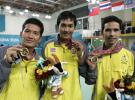 图文-藤球男子双人泰国队夺冠泰国队的三位冠军小伙
