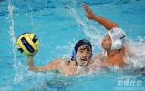 图文-男子水球决赛中国9-8日本日本队准备进攻