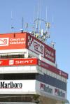资料图片-F1西班牙大奖赛赛道上的无线电天线