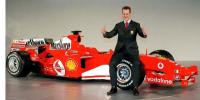 图文-F1法拉利发布新车F2005舒马赫竖起大拇指
