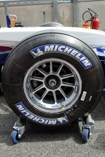 赛车-f1 05赛季f1法国大奖赛 f1法国站关注米其林轮胎>正文查看全部