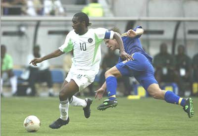 图文-瑞典2-1领先尼日利亚 奥科查过人出神入