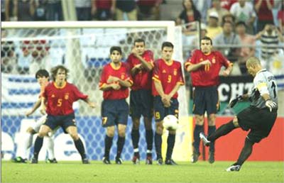 图文-西班牙3-1胜巴拉圭 神奇门将奇拉维特主罚