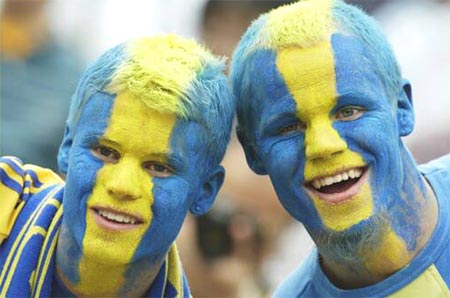 图文-瑞典vs阿根廷 瑞典球迷酷似外星人_世界杯