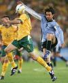 图文-澳大利亚进军世界杯雷科巴拼尽全力