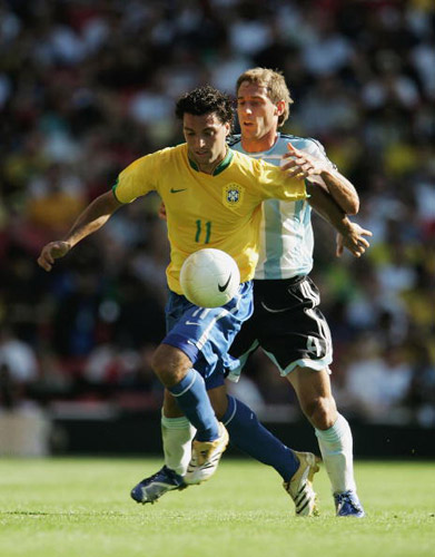 图文-[友谊赛]巴西VS阿根廷 你逃不出我的手掌