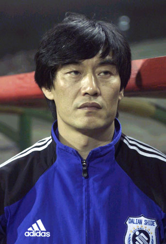 图文-2004中超联赛实德众将风采 助理教练石磊