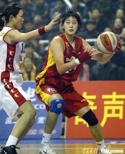 图文-2004-05WCBA总决赛辽宁宝城对阵八一电信