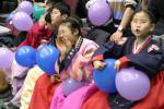 图文-中韩男篮明星赛中国告负韩国儿童大声叫好