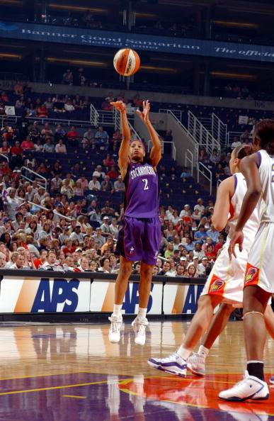 ͼ-[WNBA]77-72ʤˮţԶ̷