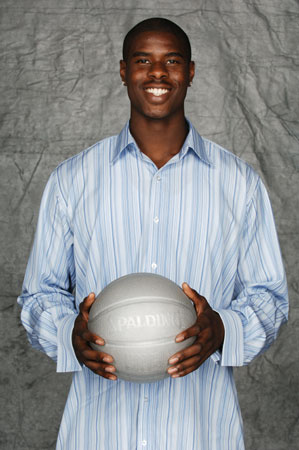 图文-2005年NBA选秀大会新秀亮相 马文-威廉姆斯