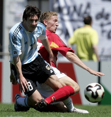 图文-世青赛阿根廷1-0德国 中国的对手还是个迷