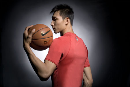 Nike Pro易建联的护身甲 解析高科技的紧身衣