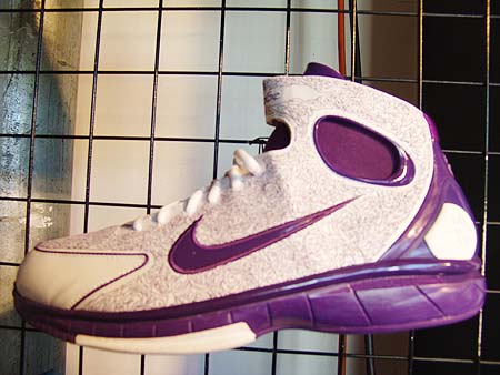 图文-sneakerpimps展会首日预览紫色2k4laser