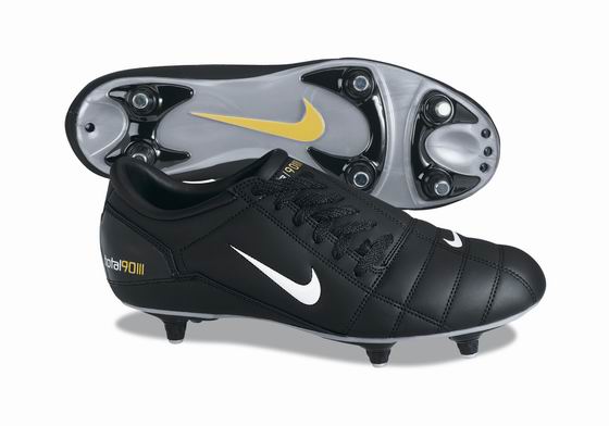 NIKE四月足球鞋推荐:黑色TOTAL 90 III SG_NIK