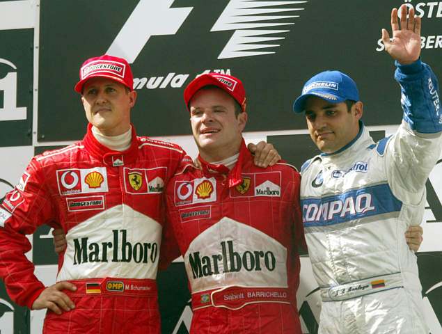 图文-冠军站在旁边 F1奥地利站的颁奖仪式有些