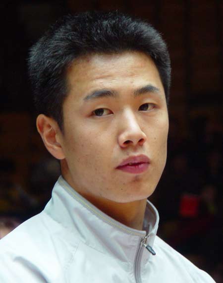 图文-LG杯中韩乒乓球对抗赛 朱世赫表情十分冷