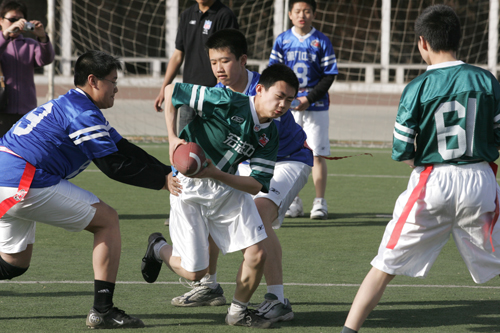 2006NFL腰旗橄榄球联赛开赛京沪粤三地气氛热烈