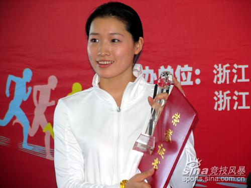 奥运冠军罗雪娟正式退役中国游泳一个时代落幕