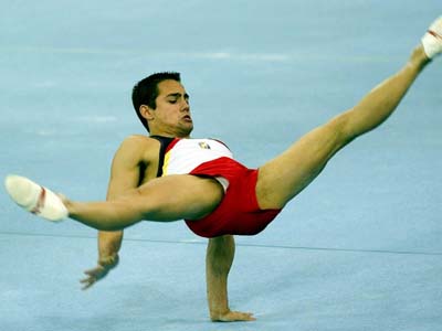图文欧洲男子体操锦标赛西班牙选手露光