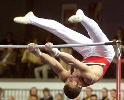 图文-欧洲男子体操锦标赛 西班牙选手动作标准